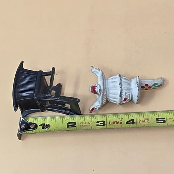 Vintage Cast Iron Miniature Rocking Chair & Stove Set With Floral Accents - Picture 9 of 11